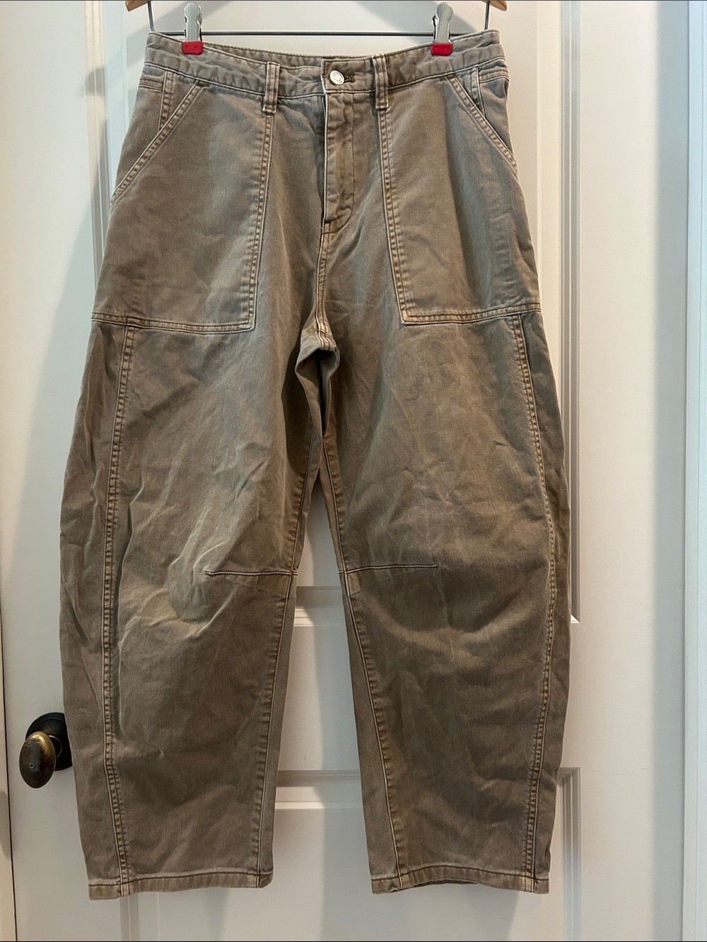 Gap Beige Baggy Wide Barrel Denim Jeans Deep Pockets exposed seams women size 4